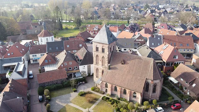 Luftbild der St. Georgskirche